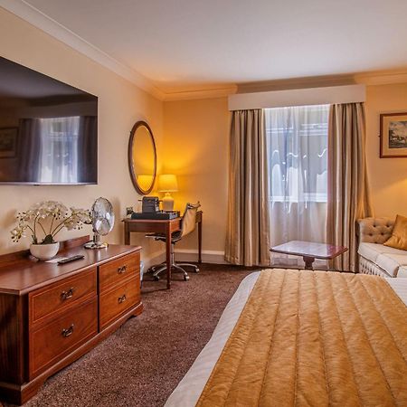 בראדפורד Hollins Hall Hotel, Golf & Country Club מראה חיצוני תמונה