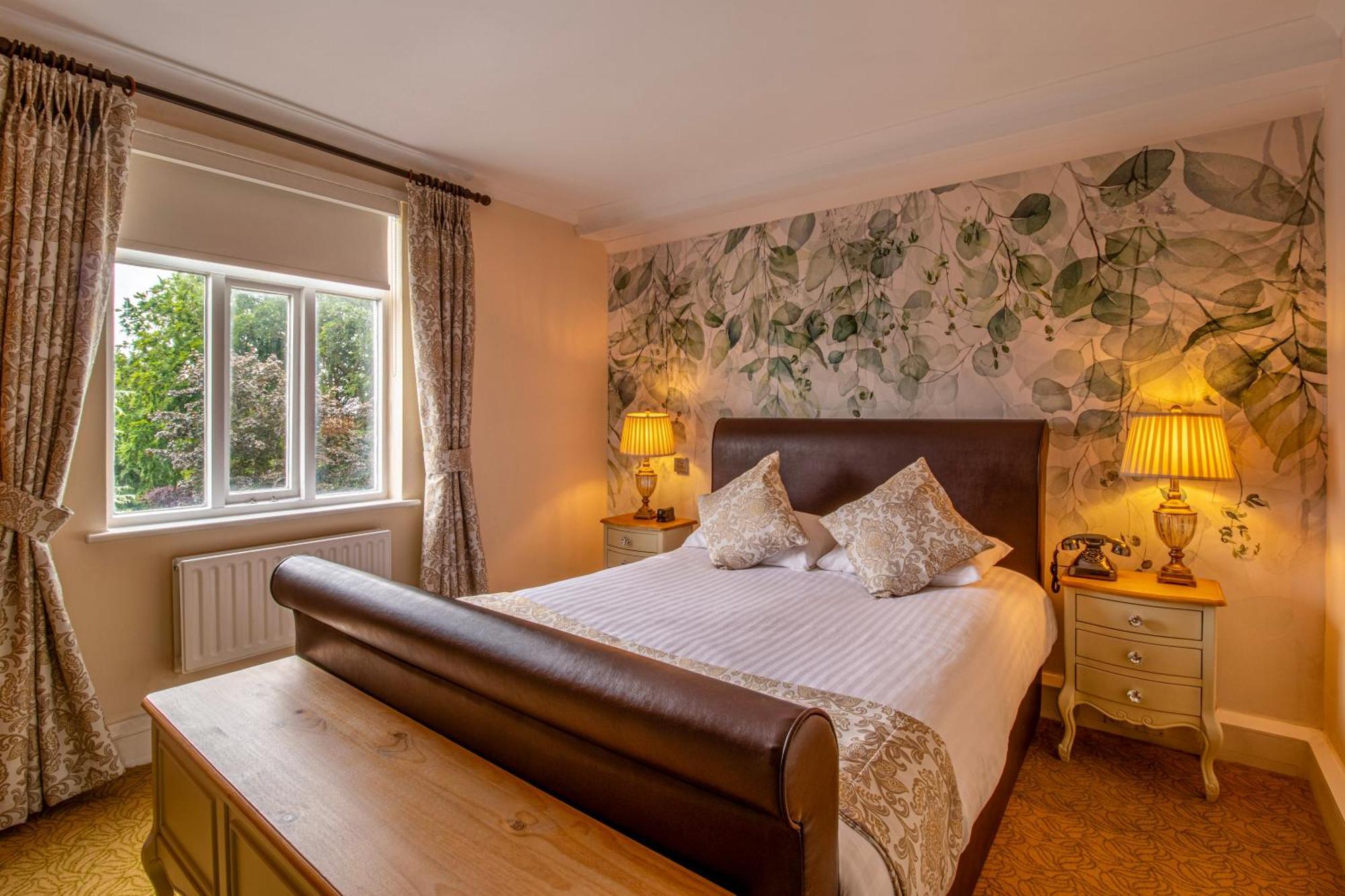 בראדפורד Hollins Hall Hotel, Golf & Country Club מראה חיצוני תמונה