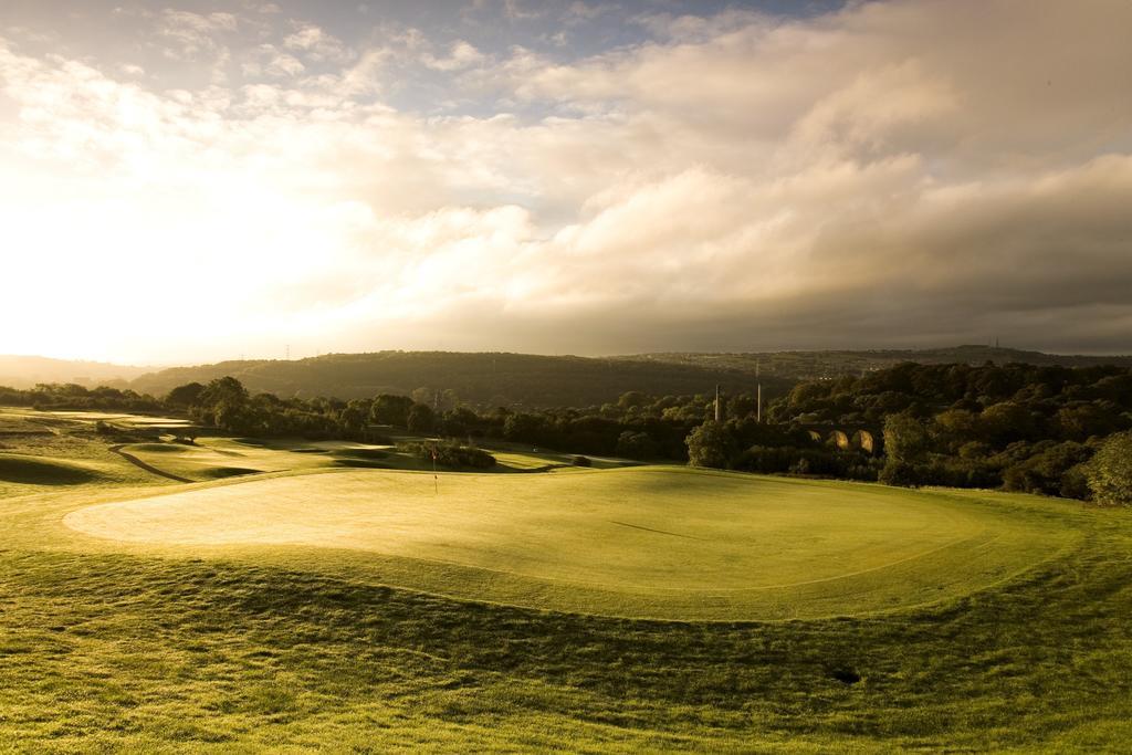 בראדפורד Hollins Hall Hotel, Golf & Country Club מראה חיצוני תמונה