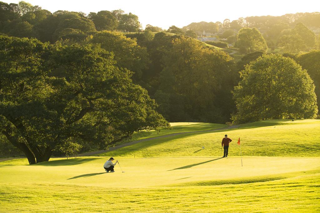 בראדפורד Hollins Hall Hotel, Golf & Country Club מראה חיצוני תמונה