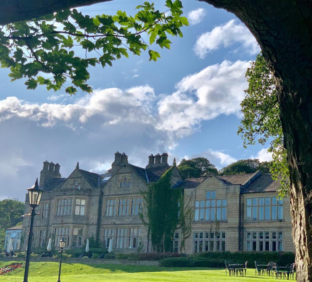 בראדפורד Hollins Hall Hotel, Golf & Country Club מראה חיצוני תמונה