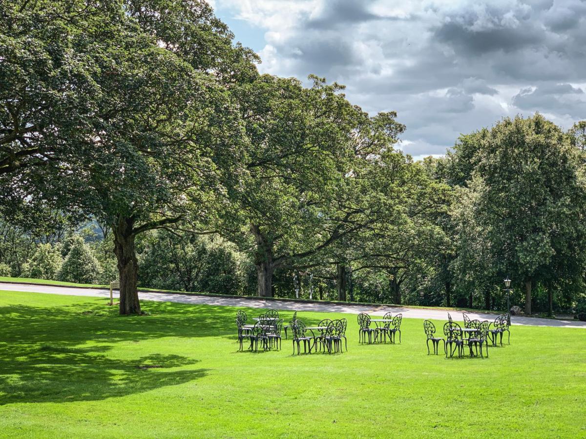 בראדפורד Hollins Hall Hotel, Golf & Country Club מראה חיצוני תמונה