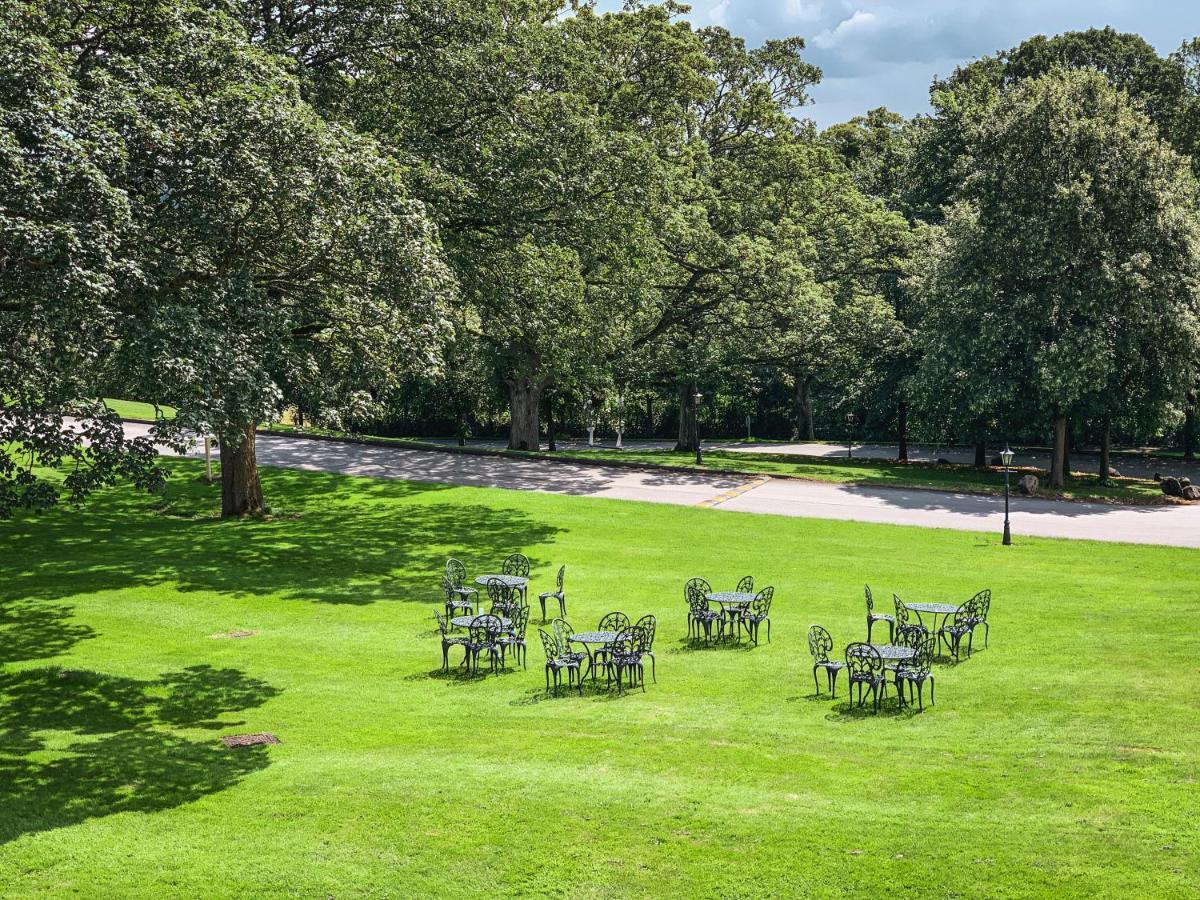 בראדפורד Hollins Hall Hotel, Golf & Country Club מראה חיצוני תמונה