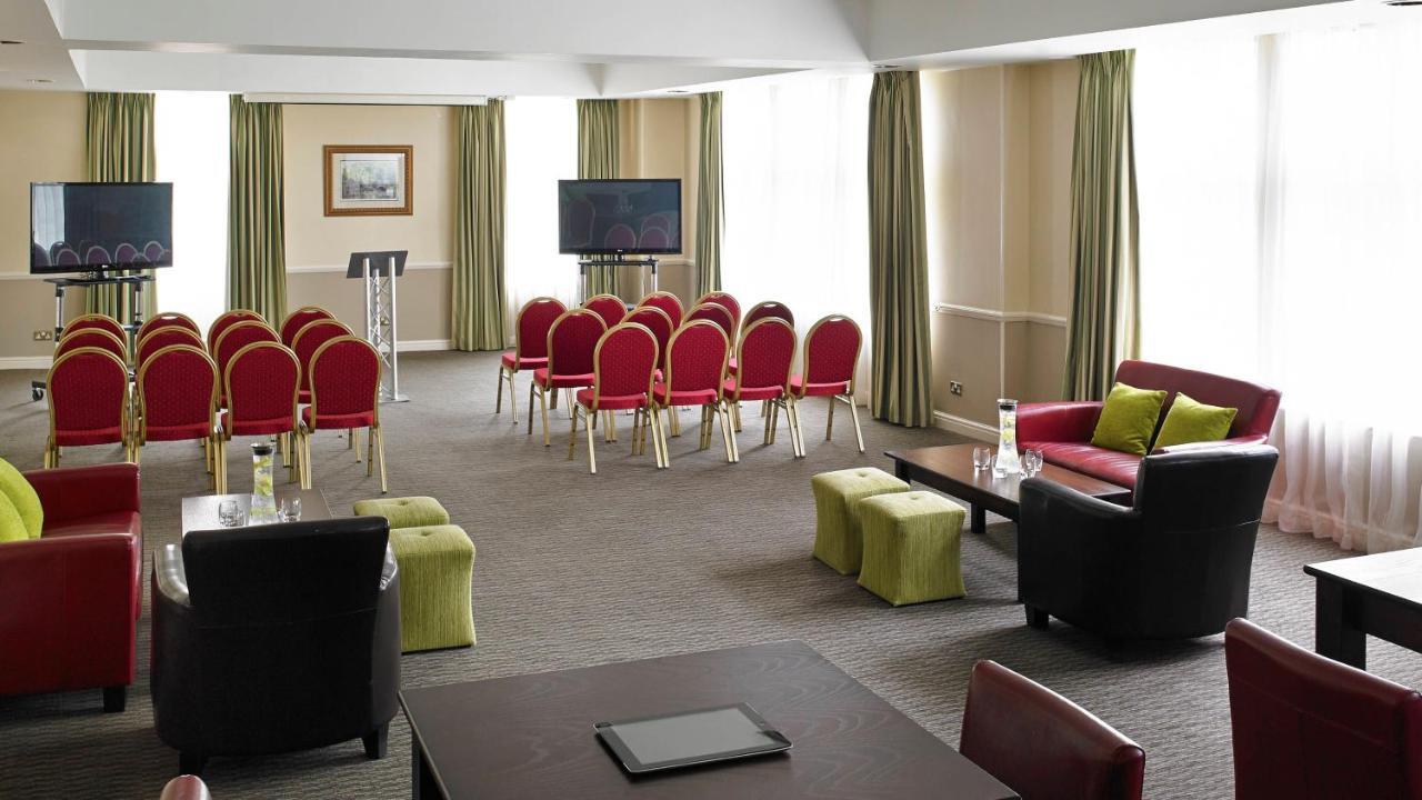 בראדפורד Hollins Hall Hotel, Golf & Country Club מראה חיצוני תמונה