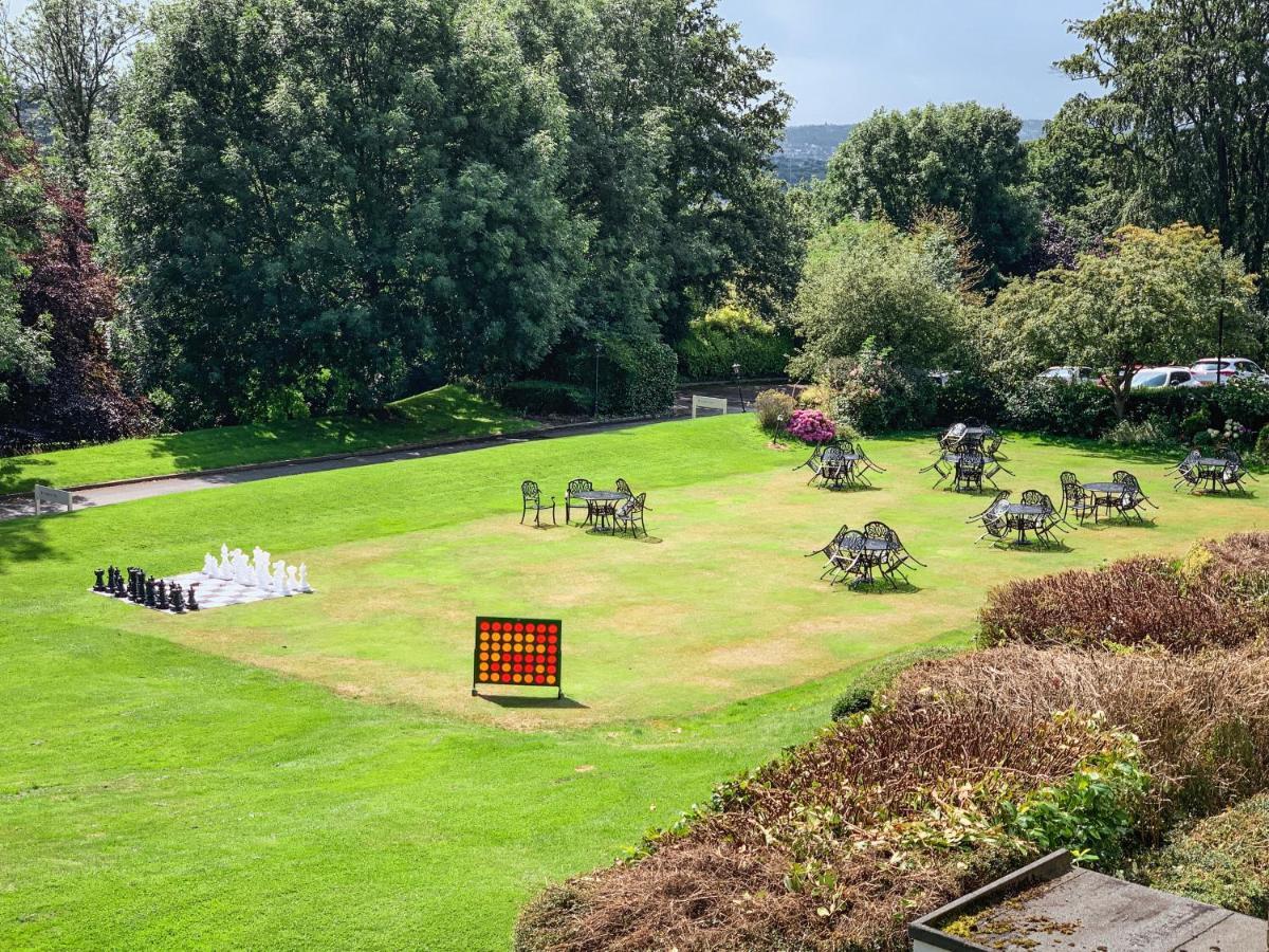 בראדפורד Hollins Hall Hotel, Golf & Country Club מראה חיצוני תמונה